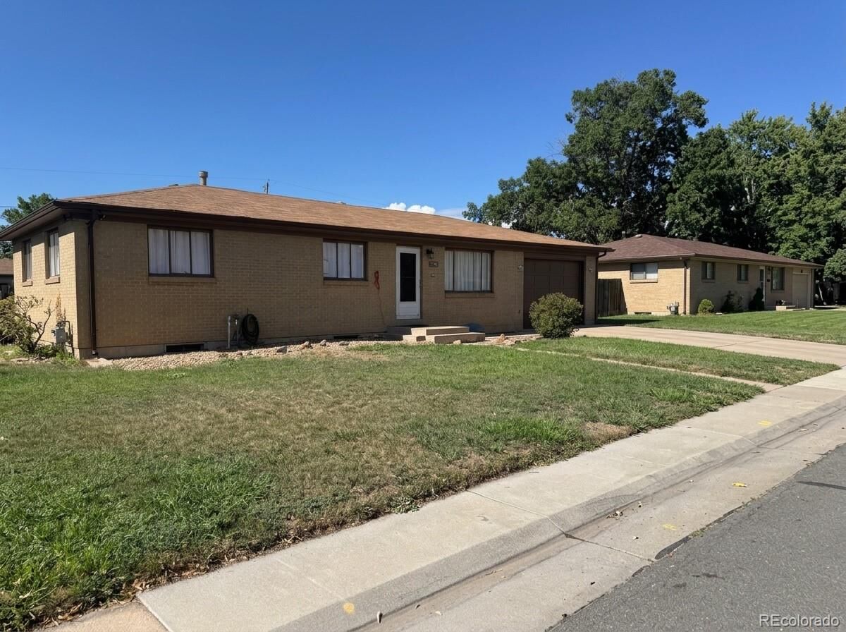 Property Photo:  2940 W Saratoga Avenue  CO 80110 