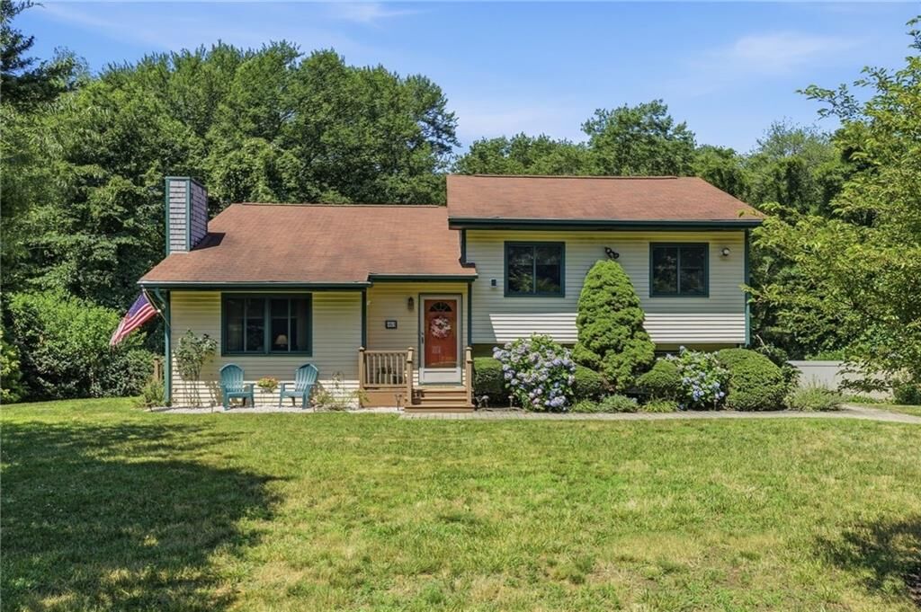 Property Photo:  401 Gondola Avenue  RI 02835 