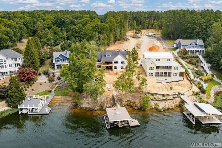 Property Photo:  100 E Maple Pointe Dr  NC 27850 