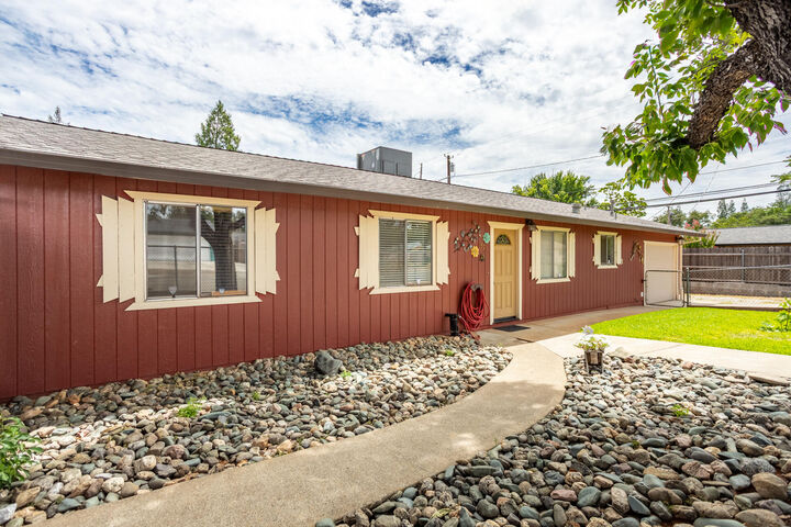 Property Photo: 1821 Montana Avenue CA 96019