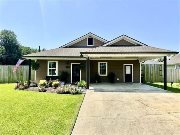 Property Photo: 1591 Melvin Lane LA 70605