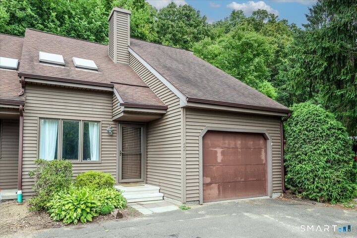 Property Photo: 52 Twin Oaks 52 CT 06776