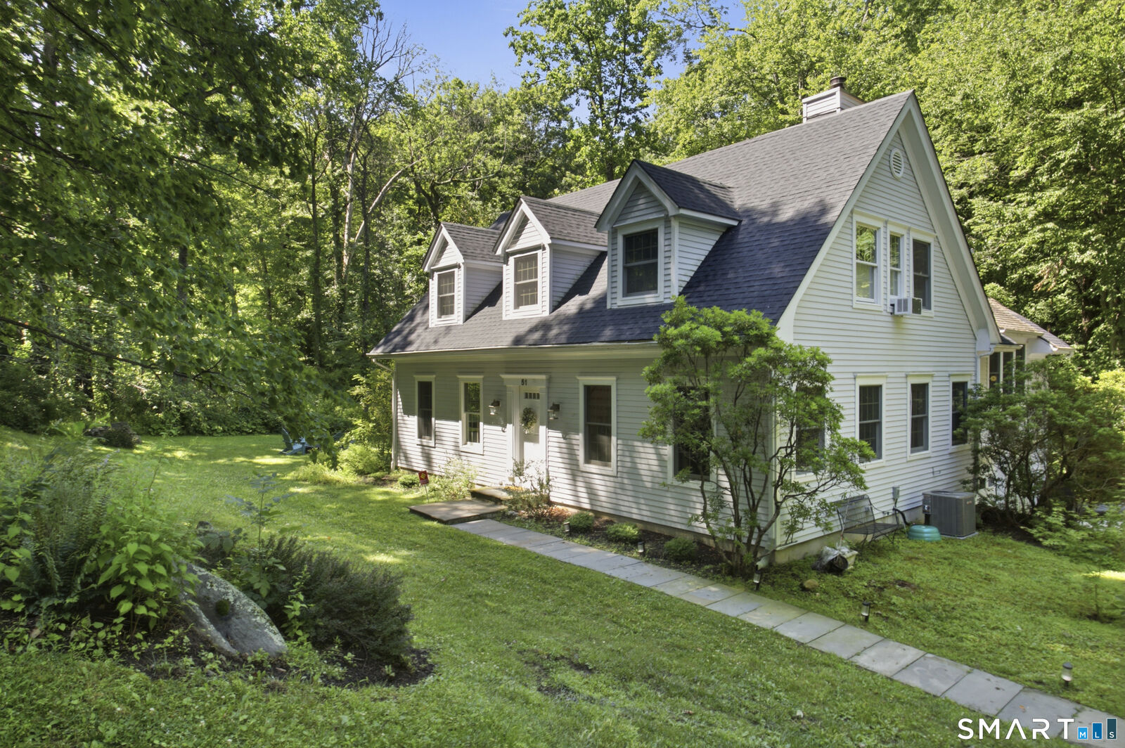 Property Photo:  51 Mamanasco Road  CT 06877 