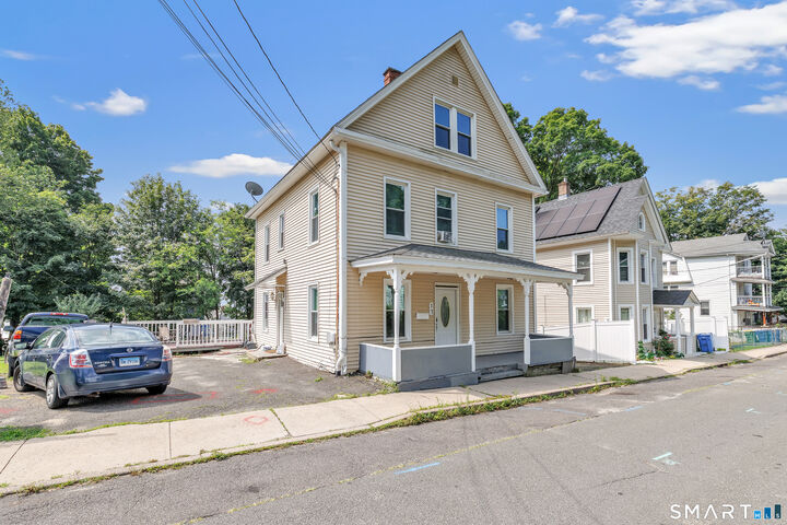 Property Photo:  17 Sarsfield Street  CT 06704 