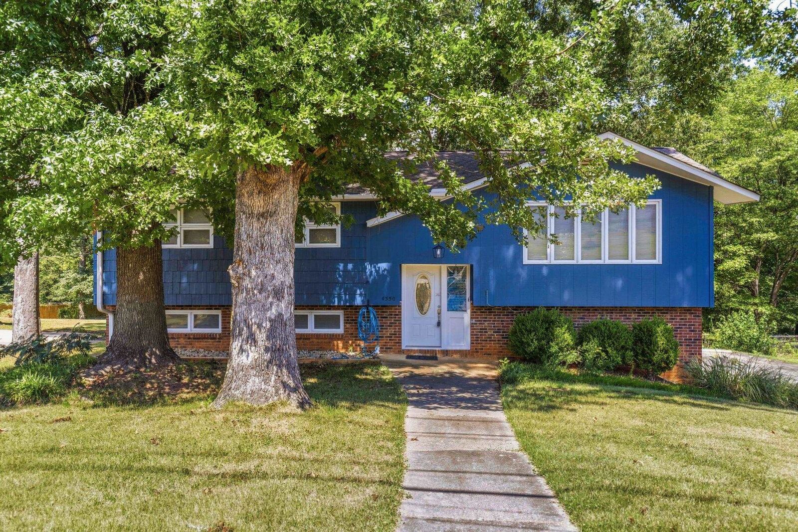 Property Photo: 4350 Conrad Drive SC 29301