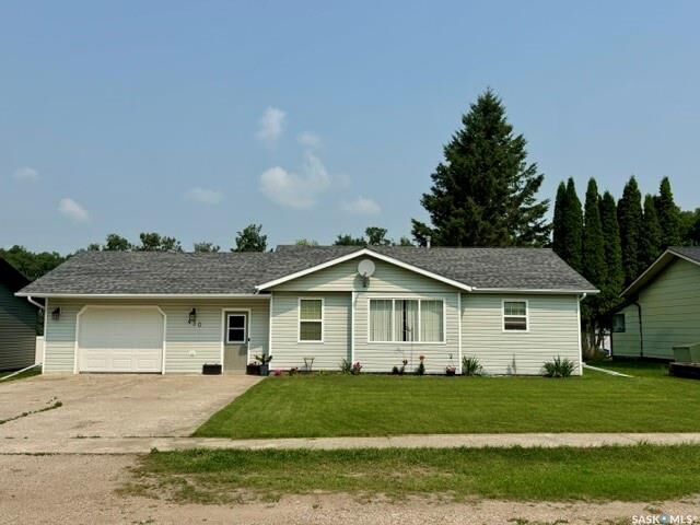 Property Photo: 430 Centre Street SK S0K 2X0