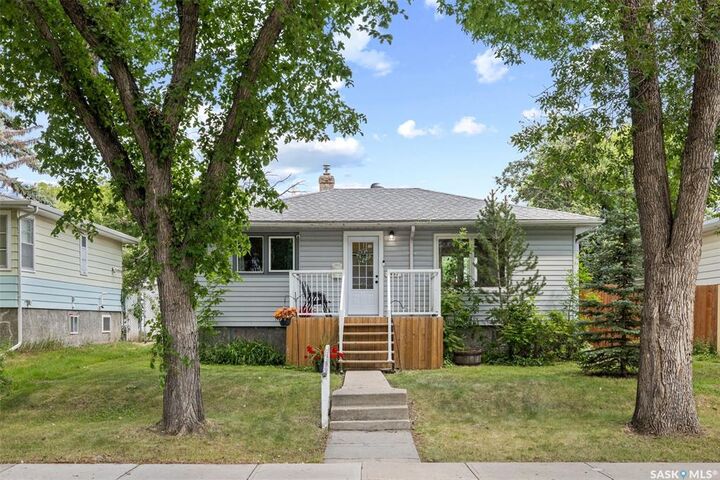 2457 Mackay Street — photo 1