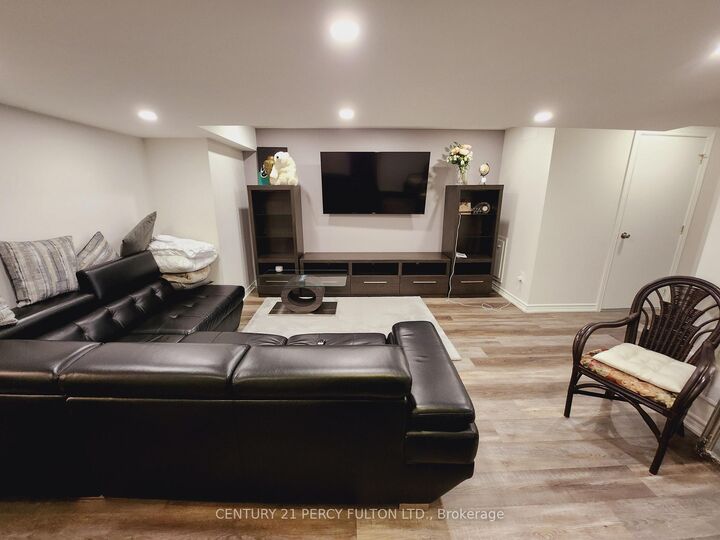 Property Photo: 141 Rizal Avenue ON L6B 0E7