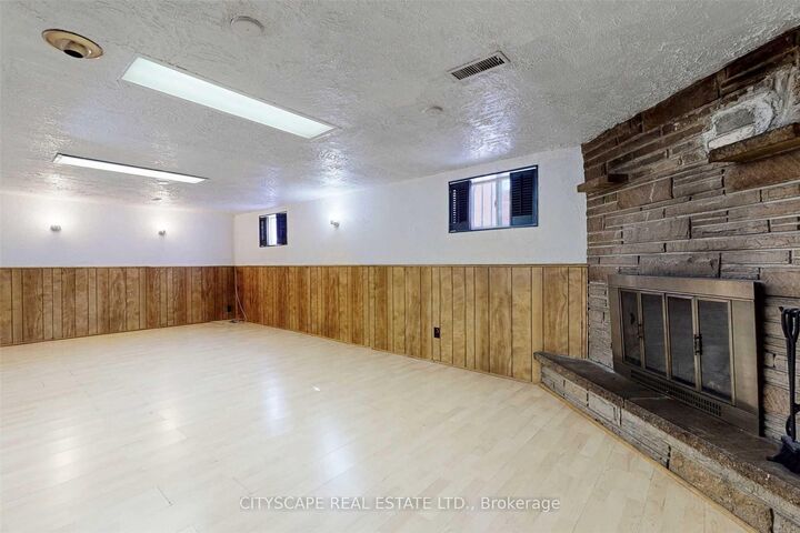 Property Photo: 14 Beacon Road ON M1P 1G7