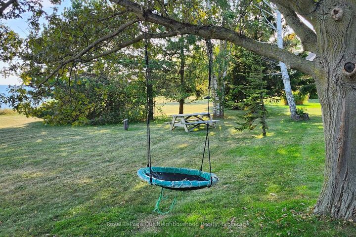 Property Photo:  3741 Lakeshore Road E  ON L1B 1L9 