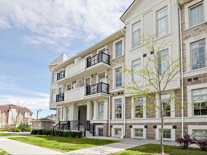Property Photo:  86 Preston Meadow Avenue 24  ON L4Z 0C8 