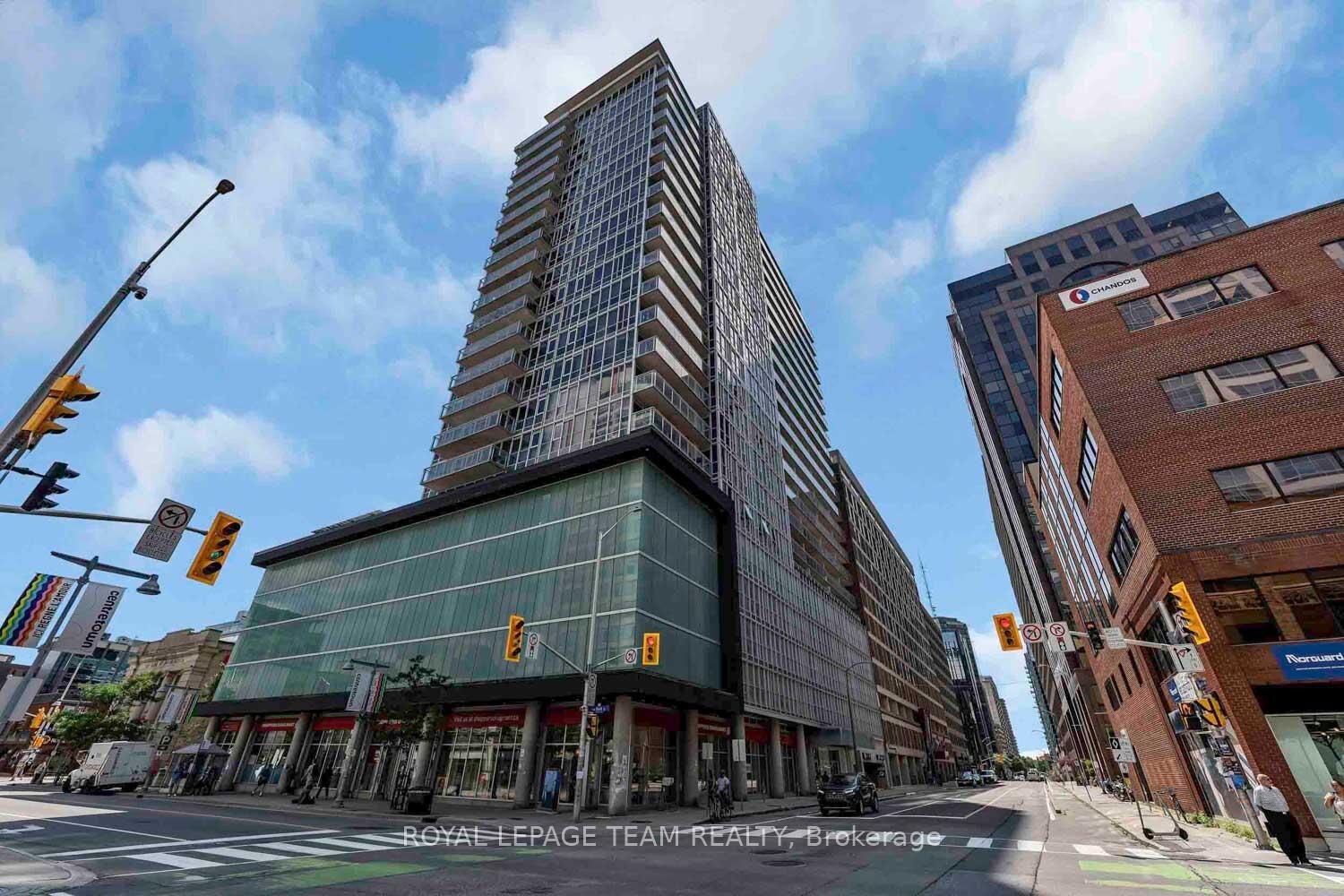 Property Photo: 324 Laurier Avenue W 2010 ON K1N 6P6