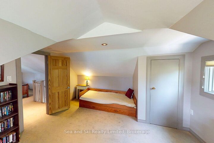 197814 Grey Rd 7 Road — photo 1