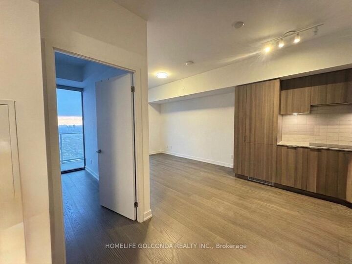 Property Photo: 11 Wellesley Street W 4006 ON M4Y 1E8