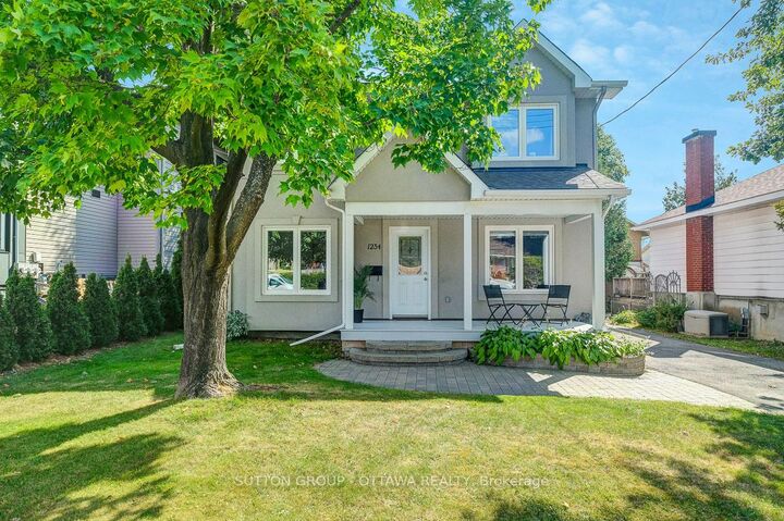 Property Photo: 1234 Anoka Street ON K1V 6C6