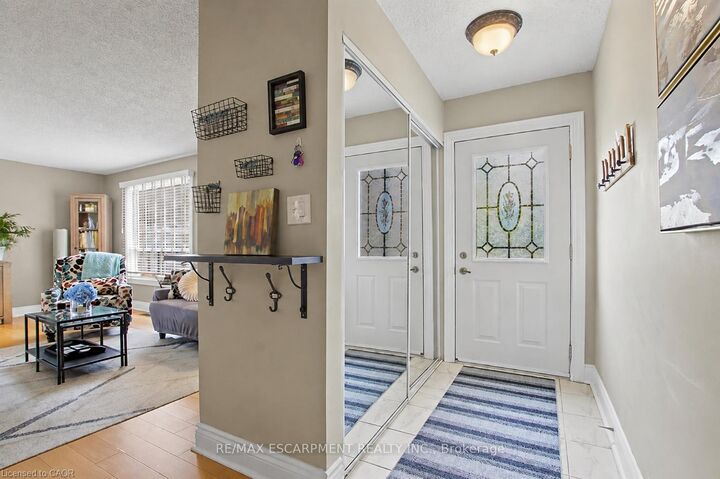 Property Photo: 661 Francis Road 4 ON L7T 3X6