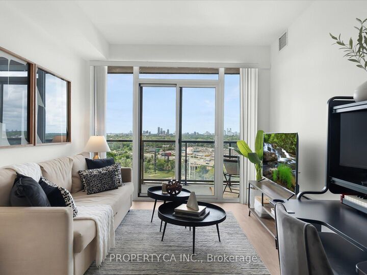 56 Annie Craig Drive 1906 — photo 1