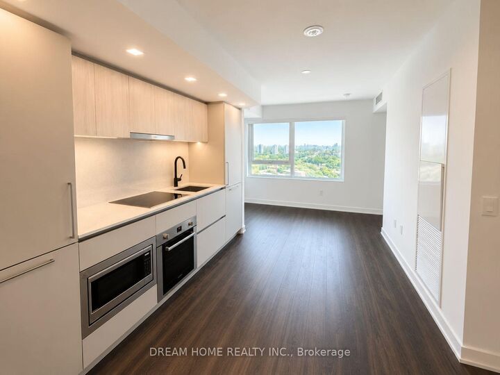 Property Photo:  609 Sherbourne Street 2009  ON M4X 0A4 