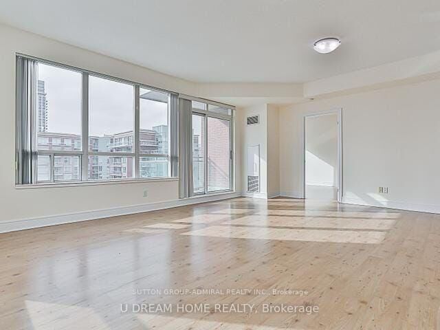 Photo de la propriété:  62 Suncrest Boulevard 1021  ON L3T 7Y6 