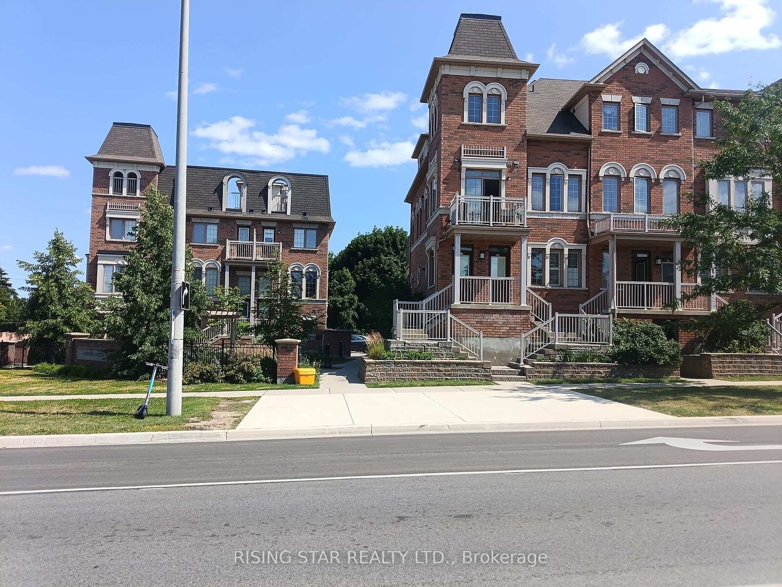 Property Photo:  180 Howden Boulevard  ON L6S 0E6 