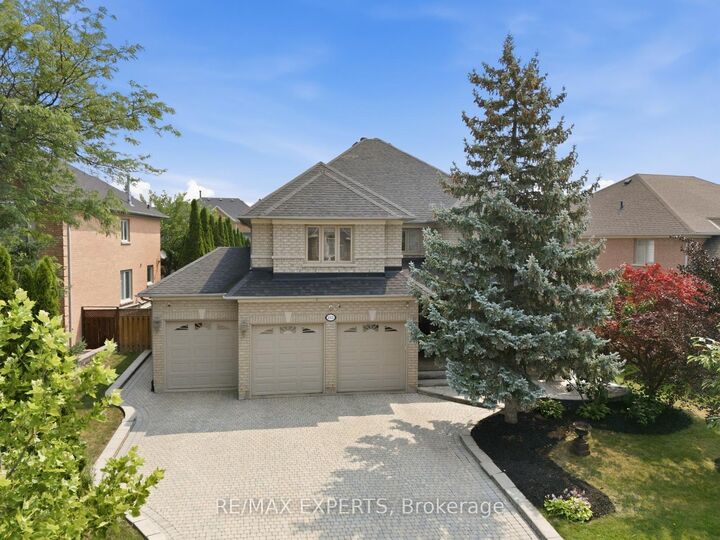 215 Velmar Drive — photo 1