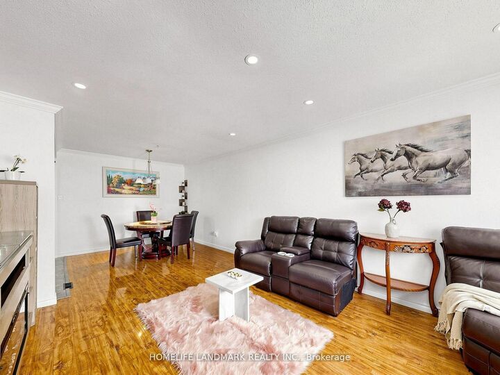 Photo de la propriété:  42 Glenmore Crescent  ON L6S 1H8 
