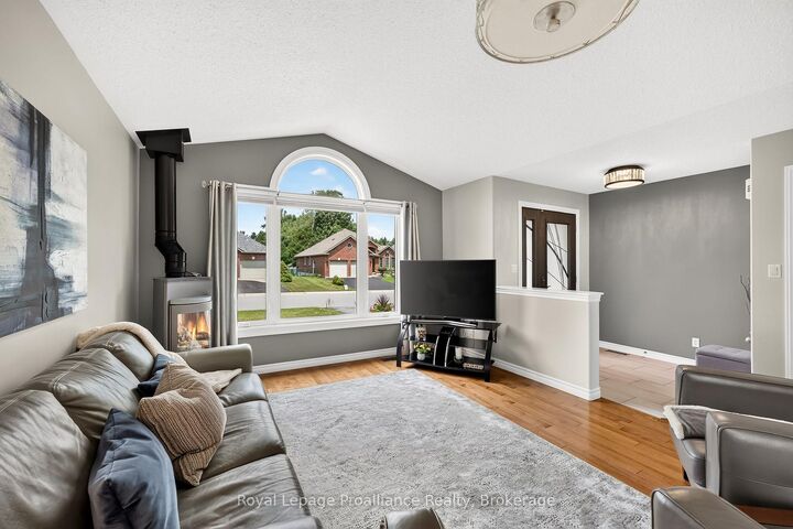 Photo de la propriété: 22 Iroquois Avenue ON K0K 1H0