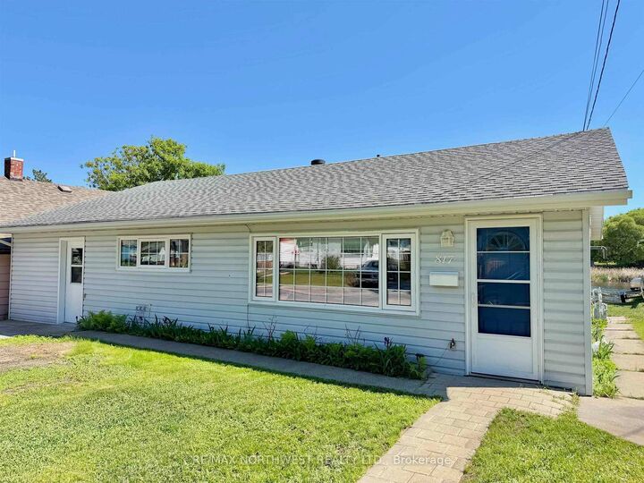 Property Photo: 817 Second St S ON P9N 1H6