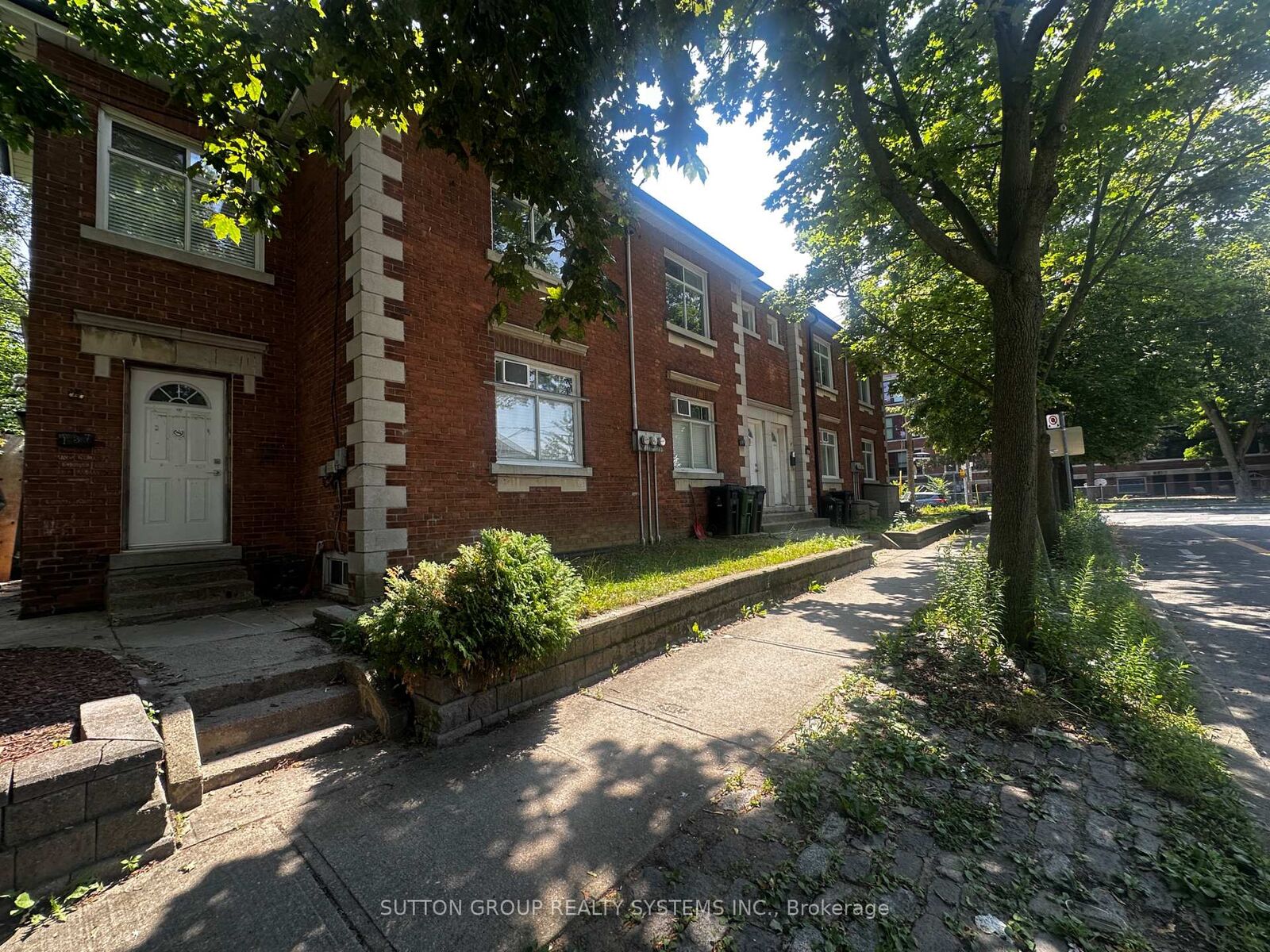 Property Photo:  137B Chatham Avenue  ON M4J 1K8 