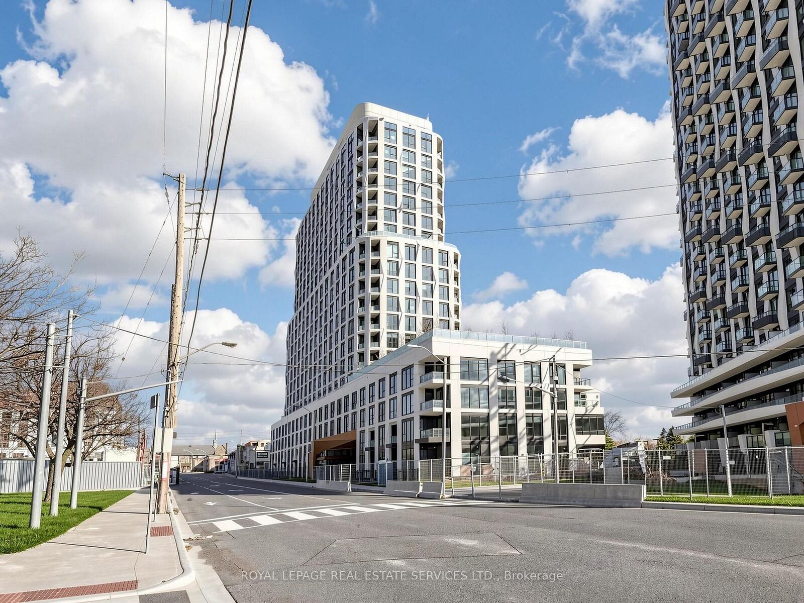 Property Photo: 25 Cordova Avenue 1210 ON M9A 0E5