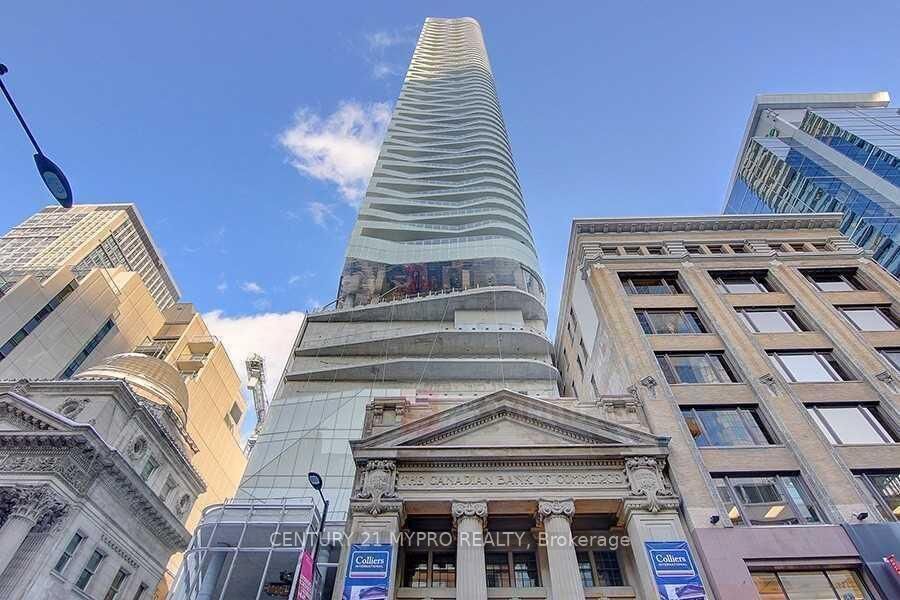 Photo de la propriété:  197 Yonge Street 2312  ON M5B 0C1 