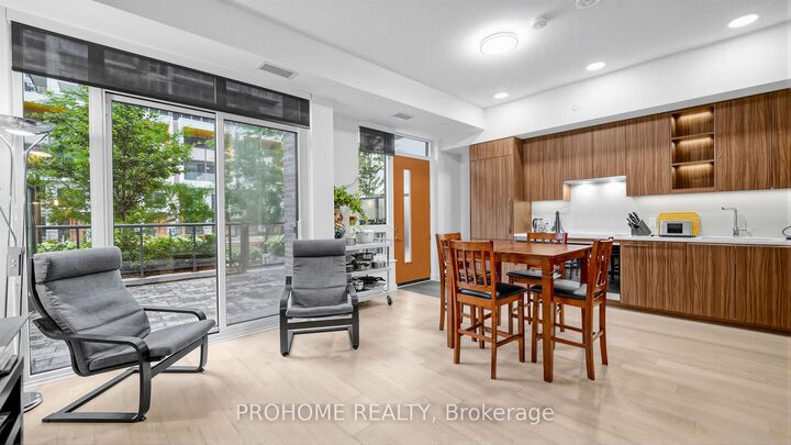 Property Photo:  27 McMahon Drive 111  ON M2K 0J2 