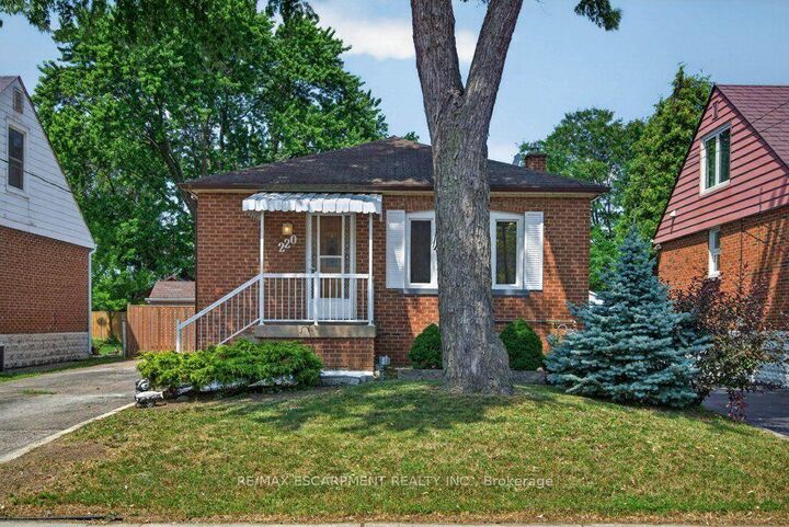 Property Photo: 220 East 13th Street ON L9A 3Z7