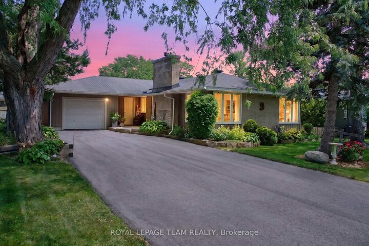 9 Laurentide Road — photo 1