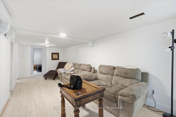 Property Photo: 16 Graham Street ON K8P 1P3