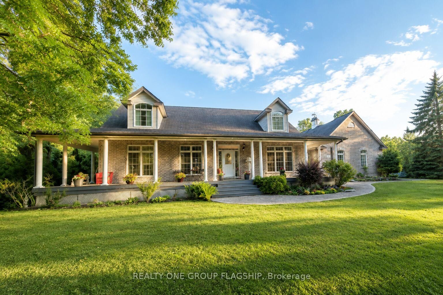 Property Photo: 2015 Nigh Road ON L2A 5M4