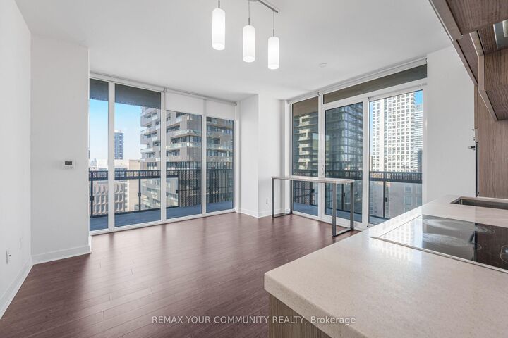 Property Photo: 8 Eglinton Avenue 1108 ON M4P 1A6