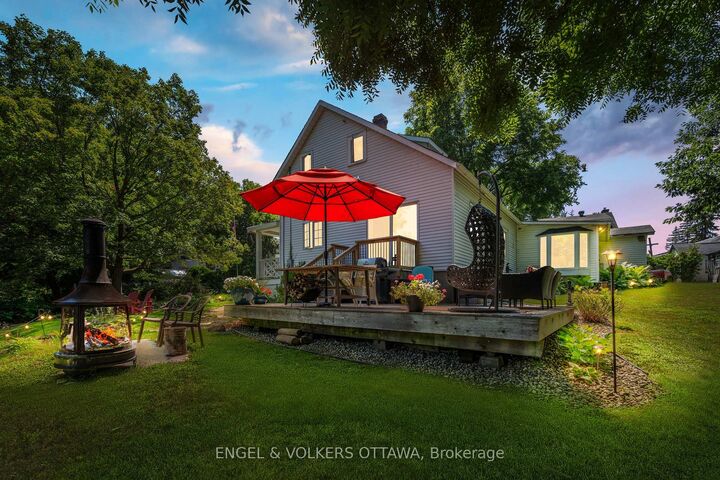 Property Photo: 1119 Tighe Street ON K4M 1B4