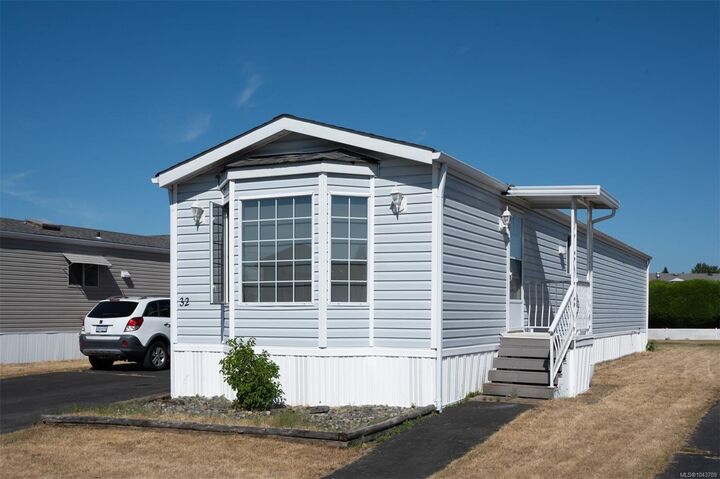 450 Stanford Ave E #32 — photo 1