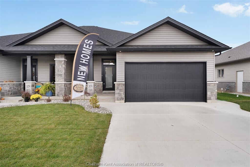 Property Photo:  105 Brighton Place  ON N7L 0G7 