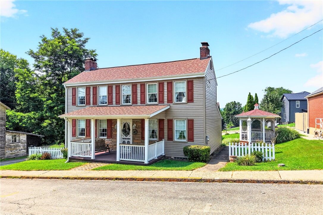 Property Photo:  119 Middle Street  PA 15438 