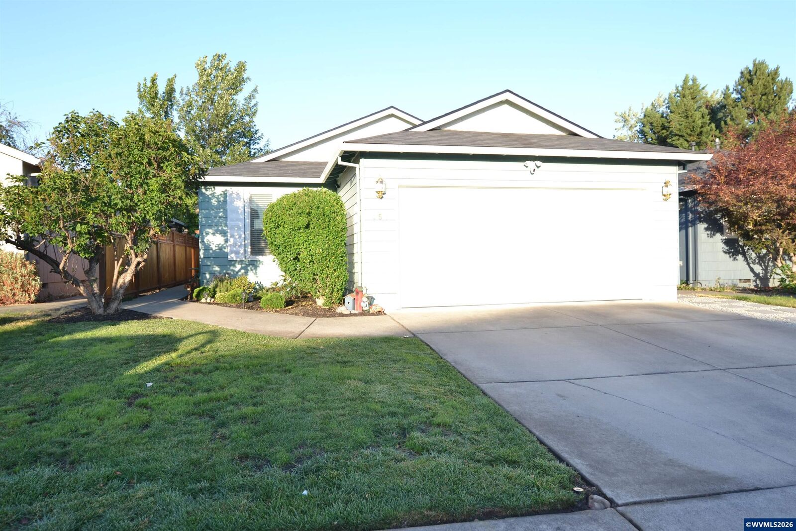 Property Photo: 450 St Clair Wy OR 97524
