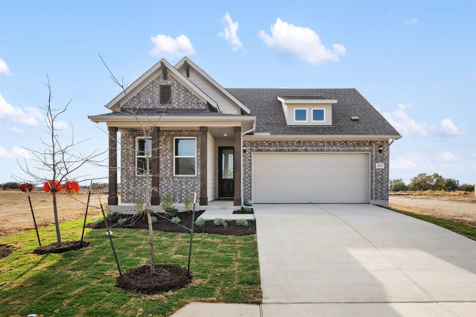 Property Photo:  126 Arlington Park Loop  TX 78634 