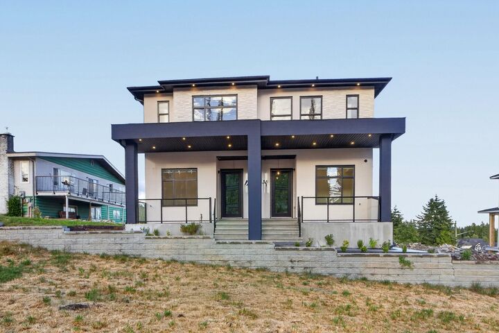 Property Photo: 5642 144 St Street 102 BC V3X 1A7