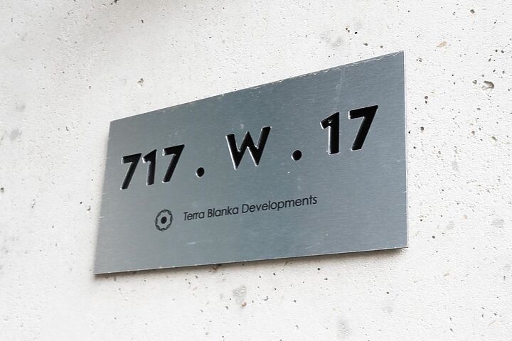 Property Photo:  717 W 17th Avenue 201  BC V5Z 1V1 