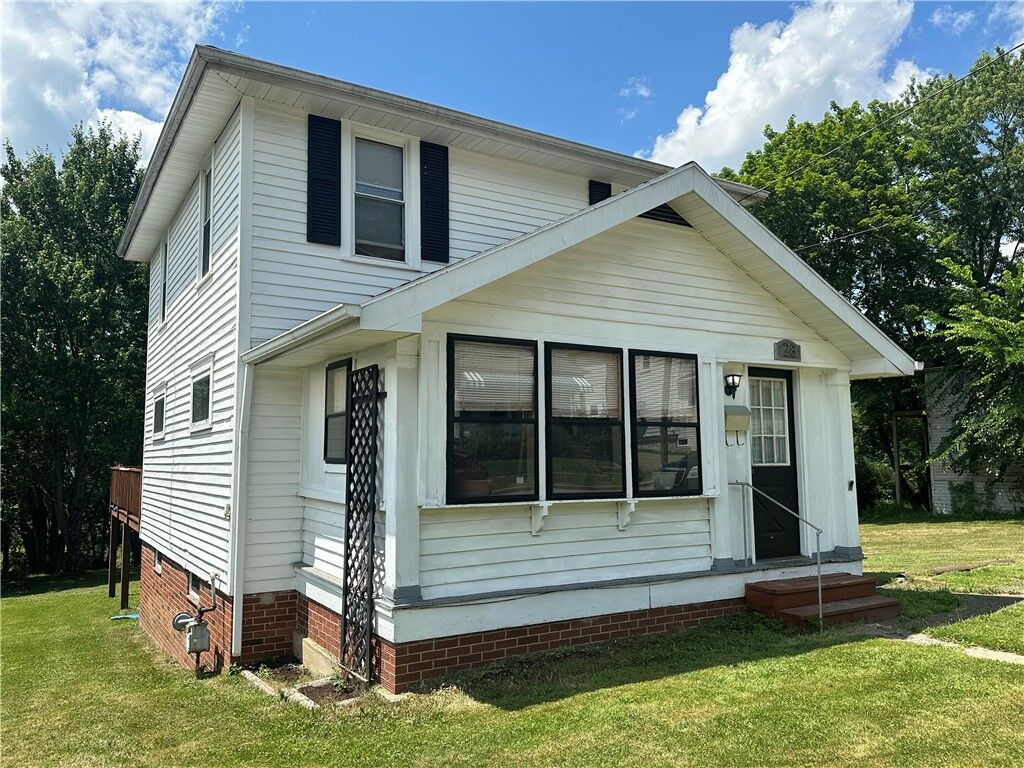 Property Photo:  24-28 Rochester Street  PA 16701 