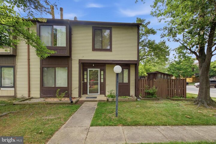 Property Photo:  7205 Split Rail Lane  MD 20707 