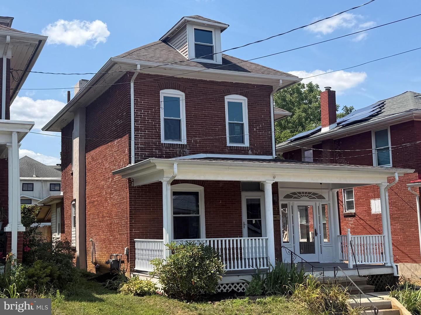 Property Photo: 122 Arlington Street PA 19611