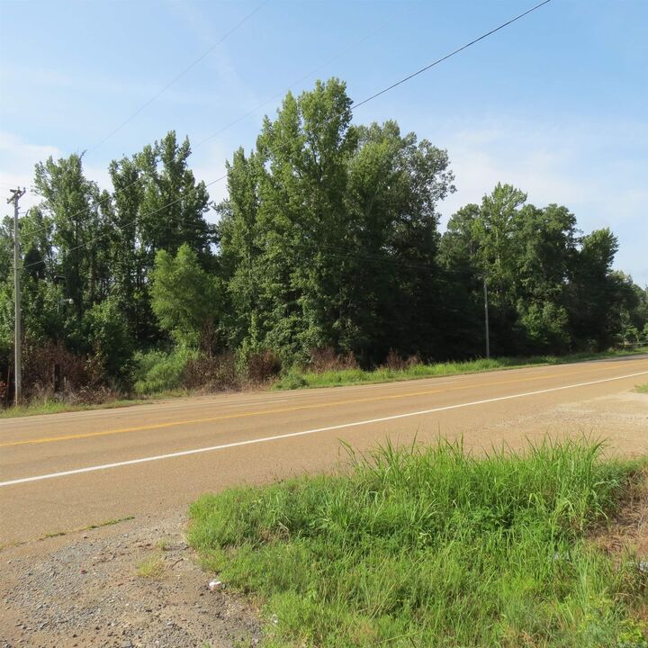 Property Photo: 8209 S Highway 79 AR 71603
