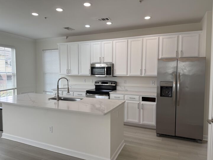 Property Photo:  2954 Yancey Way Unit A - Upstairs Only  SC 29577 